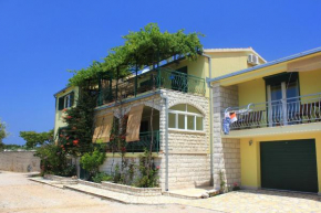 Apartments by the sea Loviste, Peljesac - 10255